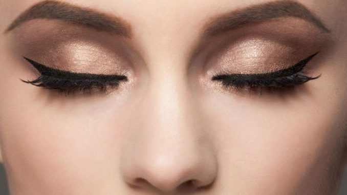 29091-notre-step-by-step-pour-avoir-des-yeux-d-article_full-2